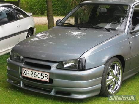 Opel Kadett E 1,6 billede 8
