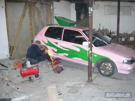 Toyota Corolla Aka Røgmaskinen! - Så skal der sænkes.. billede 8