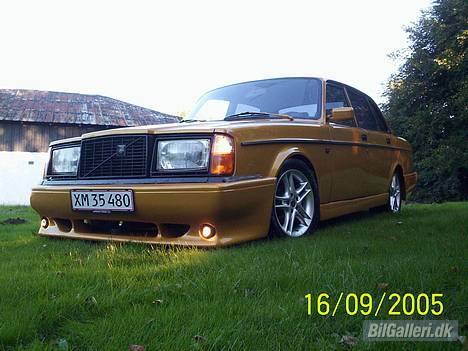 Volvo 244 Turbo billede 1