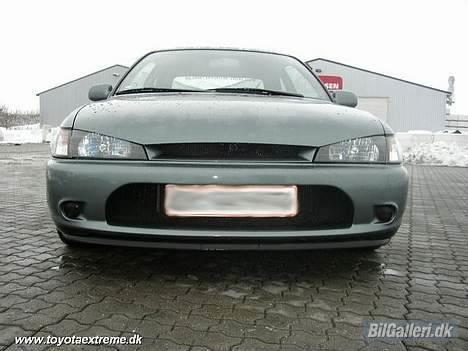 Toyota corolla 1.6 gsi - her er den hjemme lavet front så :) billede 1