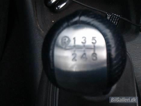 Toyota corolla 1.6 gsi - ja en 6 trins gearknop kan man da ikke undvære vis man har en 6 trins kasse hehe billede 6