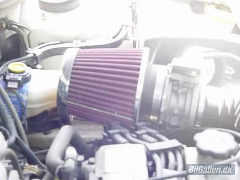 Ford Escort 1,6i 16V st. car - Lidt sport i motorrummet... billede 10