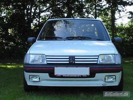 Peugeot 205 1,9 GTI DØD billede 4