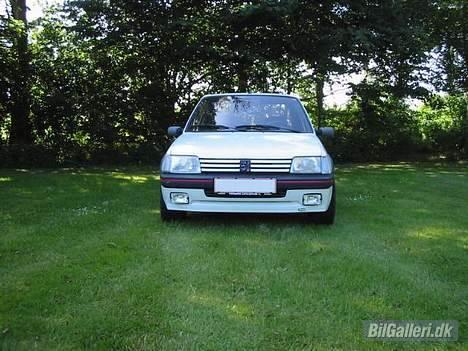 Peugeot 205 1,9 GTI DØD billede 5