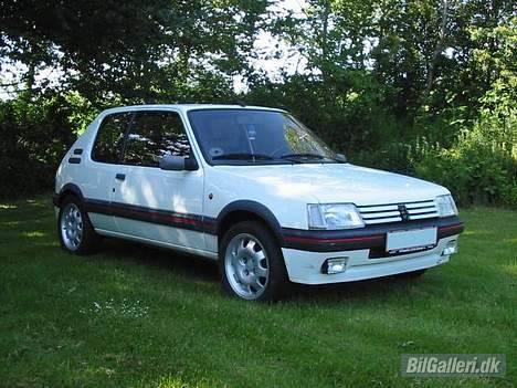Peugeot 205 1,9 GTI DØD billede 6