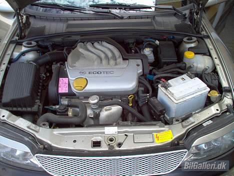 Opel vectra B - Motoren... billede 8