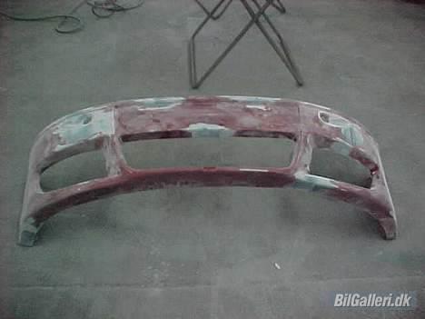 Opel Vectra B ***solgt*** - RS4 Forkofanger, den havde jesper (maleren)  mange problemer med at få rettet, den var rævnet 30 steder, den er købt brugt af team tudefjæs billede 4