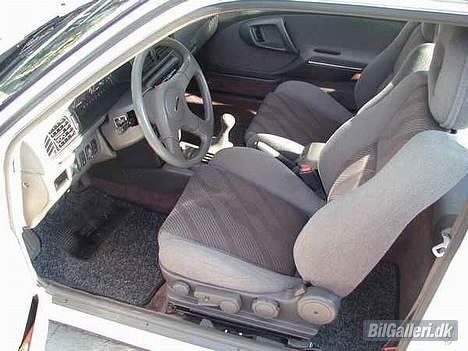 Mazda 626 2,0 Gt coupe (Solgt) billede 8