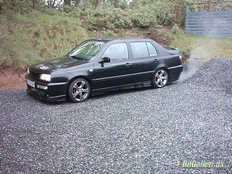 VW Vento ( SOLGT ) billede 4