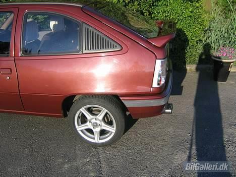 Opel Kadett E * DØD* - trænger til en polering? :D billede 10