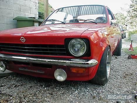 Opel Kadett C - Syntes selv at det klæder hende meget godt... billede 9