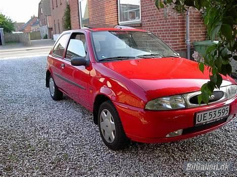 Ford Fiesta SOLGT billede 2