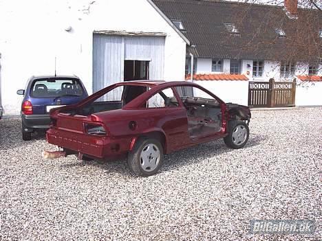 Opel Calibra - Her er den så tilbage fra maleren. billede 14