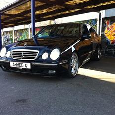 Mercedes Benz E220 CDI Avantgarde **Solgt**