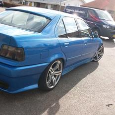 BMW 320i (323i) E36 SOLGT!!!