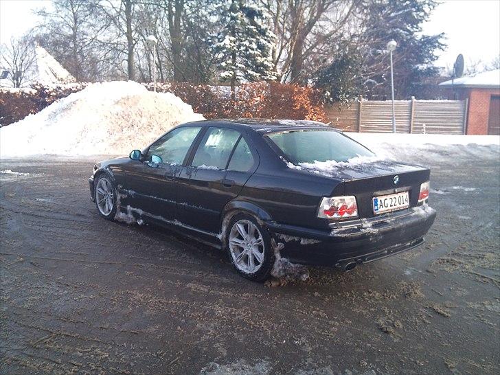 BMW E36 320 billede 4