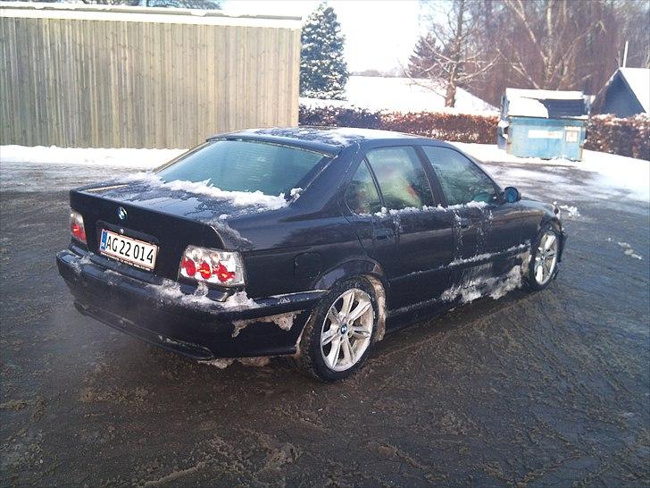 BMW E36 320 billede 8