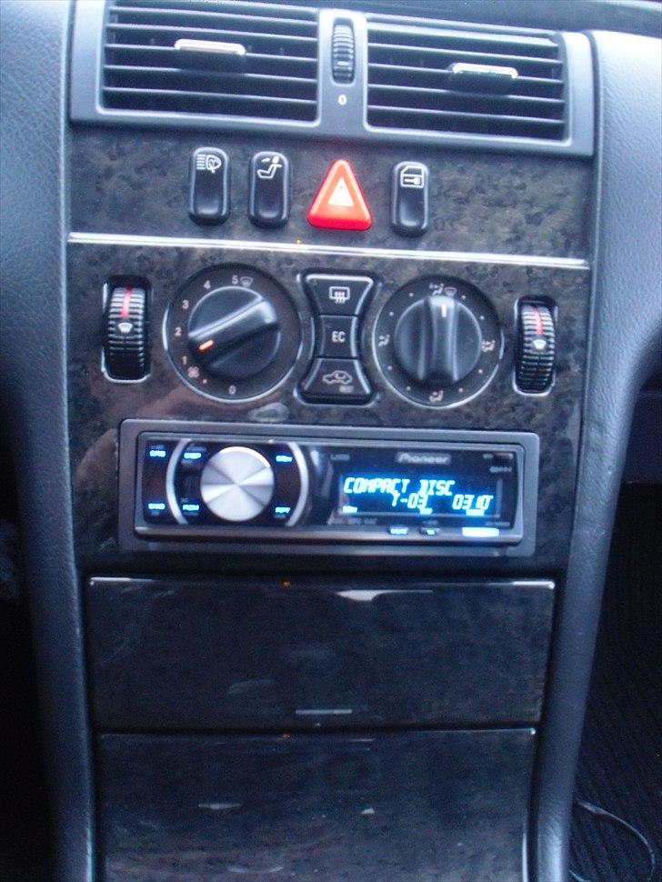 Mercedes Benz E220 CDI Avantgarde **Solgt** billede 10