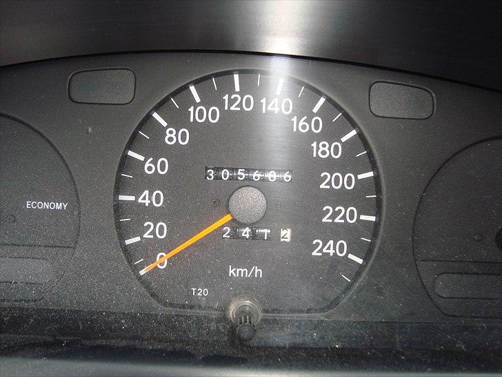 Toyota Carina E 1,6 sxi st.car billede 7