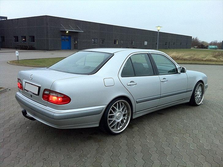 Mercedes Benz E220 CDI solgt billede 3