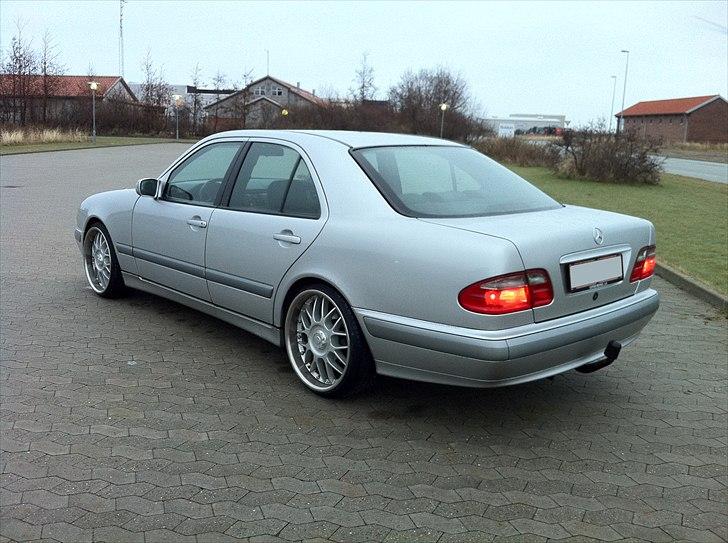 Mercedes Benz E220 CDI solgt billede 4