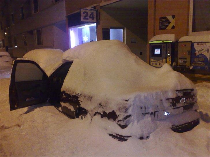 Ford Sierra2.0i CLX  - Sierra´en i Tyskland - ikke meget bil at se xD billede 20