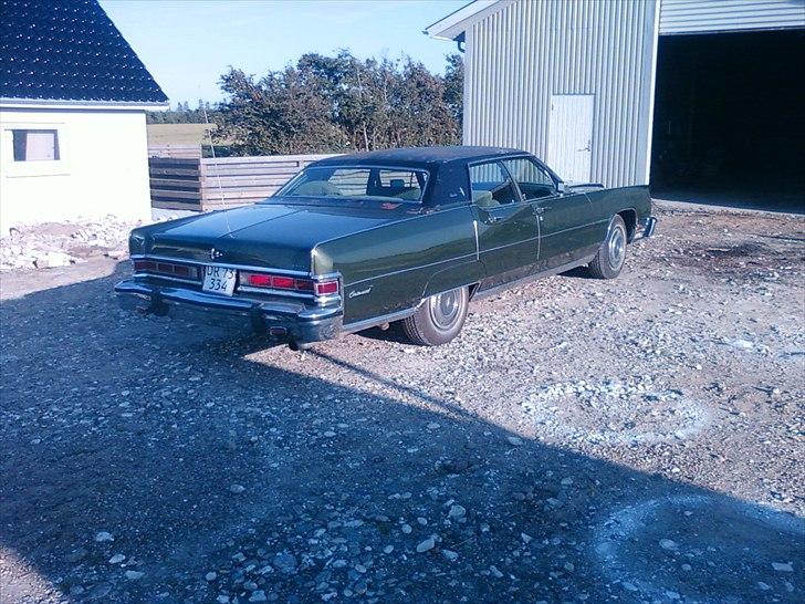 Lincoln continental town car - her havde fået hende hjem og brugt de første par tusind på benz billede 1