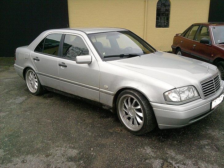 Mercedes Benz  C 250 D aut STJÅLET billede 2