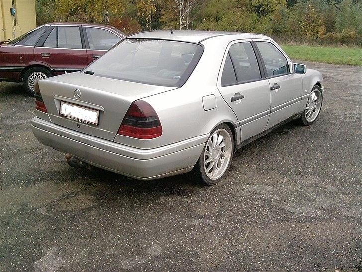 Mercedes Benz  C 250 D aut STJÅLET billede 3