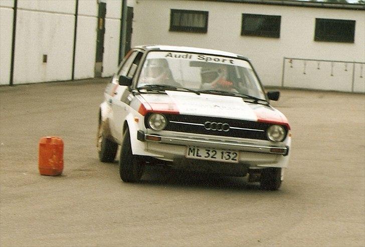 Audi 50 gl - Billed er fra rally Rævebjerg som er manøvreprøver i 1988 billede 1