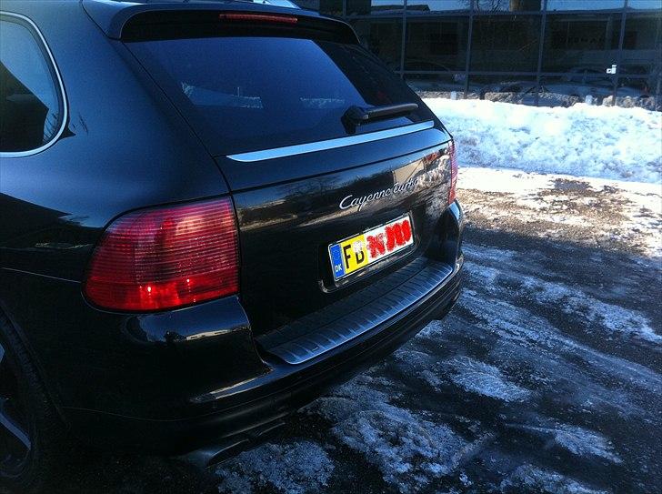 Porsche Cayenne Turbo / SOLGT billede 3