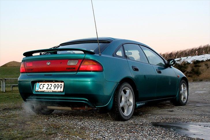 Mazda 323F Byttet billede 5