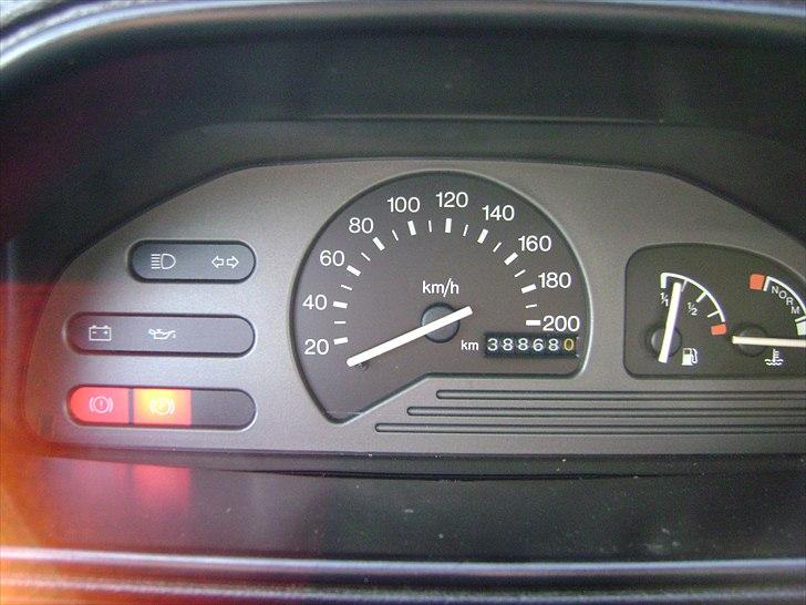 Ford fiesta 1.1 CL  solgt billede 2