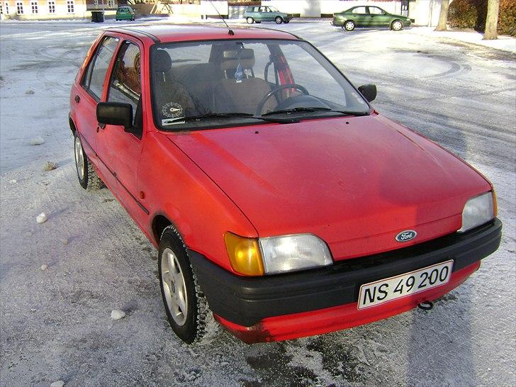 Ford fiesta 1.1 CL  solgt billede 9