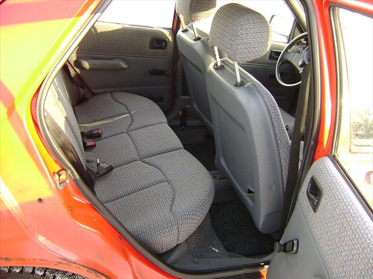 Ford fiesta 1.1 CL  solgt billede 11