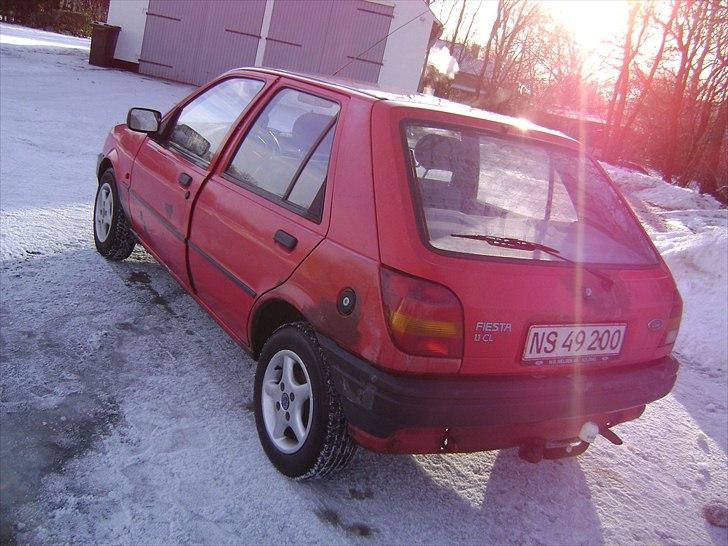 Ford fiesta 1.1 CL  solgt billede 18