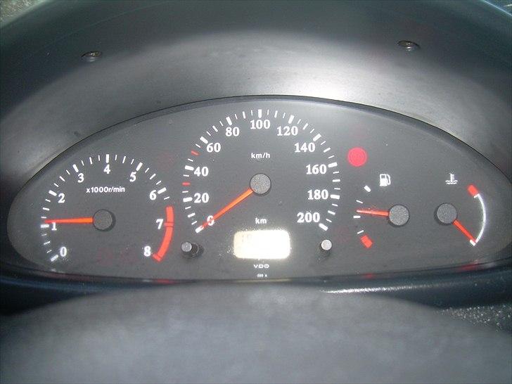 Nissan micra billede 6