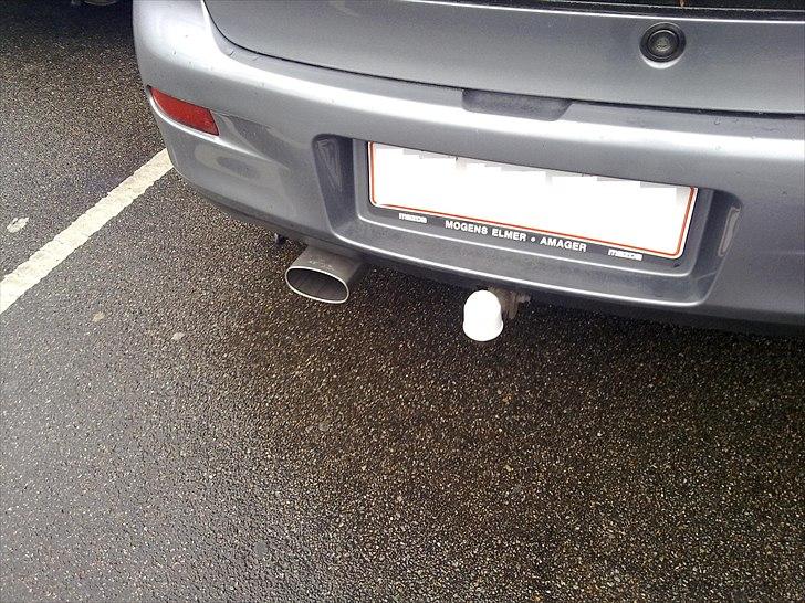 Mazda 323C BA SOLGT billede 7