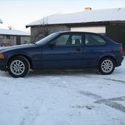 BMW E36 316i compact