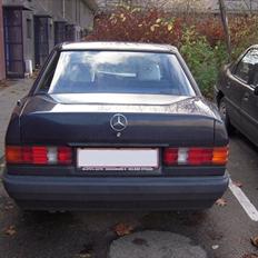 Mercedes Benz 190e