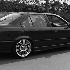 BMW E36 325i (solgt)