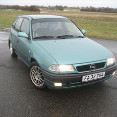 Opel Astra f hatcback