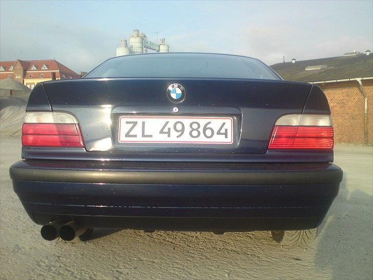 BMW 325I Coupe *** Solgt *** billede 5