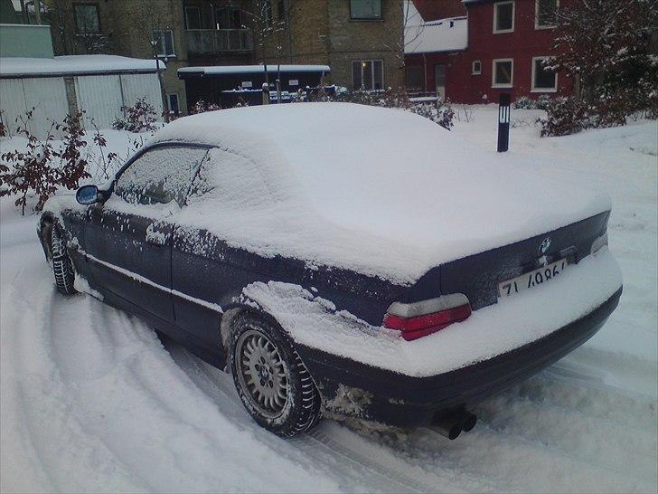 BMW 325I Coupe *** Solgt *** billede 18