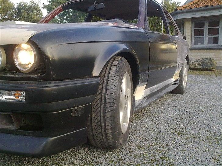 BMW E30 - solgt..  billede 9