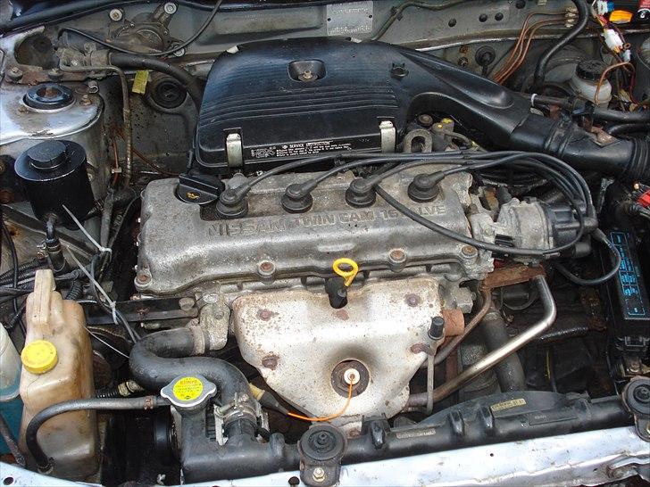 Nissan 100NX TULLE-PIGEN billede 4