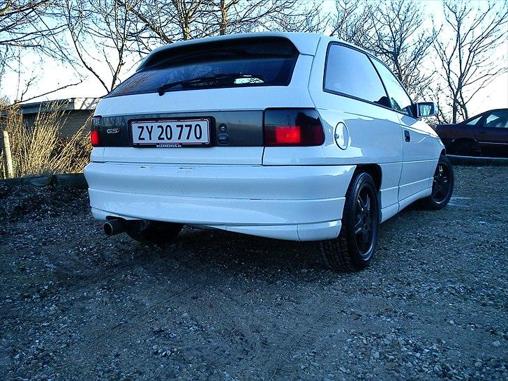 Opel astra Gsi 8v billede 2