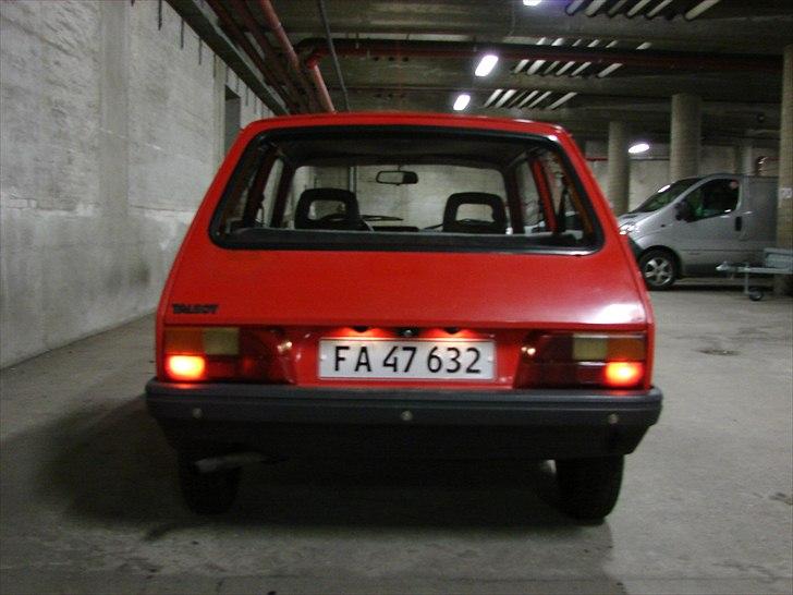 Talbot Samba 1.1 LS - Ikke den oftest viste vinkel, af en Samba LS... Det skal de 50 ponyer, i maskinrummet nok sørge for... billede 5