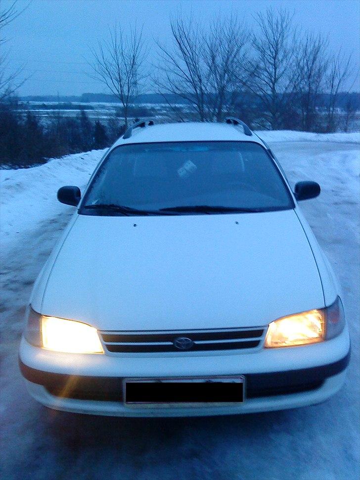 Toyota Carina E ( skrottet ) billede 5