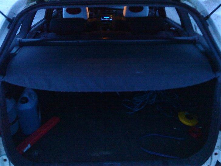 Toyota Carina E ( skrottet ) billede 17